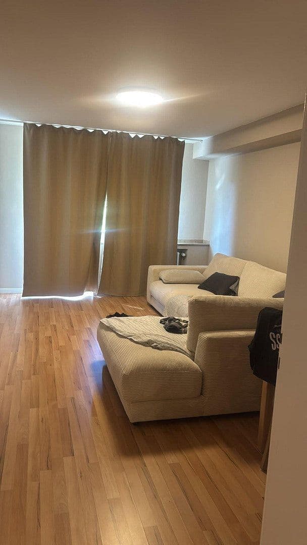 3 bedroom flat to rent, 72 m², Isolanistrasse 18, Köln, North Rhine-Westphalia 3 bedroom flat to rent, 72 m², Isolanistrasse 18, Köln, North Rhine-Westphalia