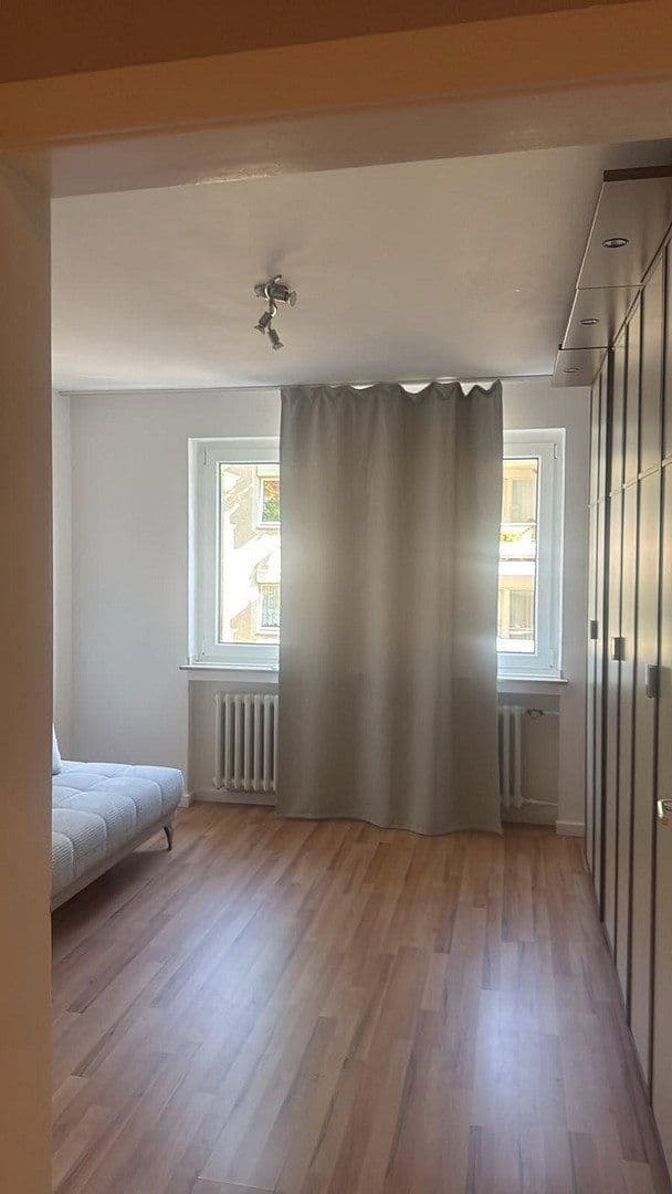 3 bedroom flat to rent, 72 m², Isolanistrasse 18, Köln, North Rhine-Westphalia 3 bedroom flat to rent, 72 m², Isolanistrasse 18, Köln, North Rhine-Westphalia