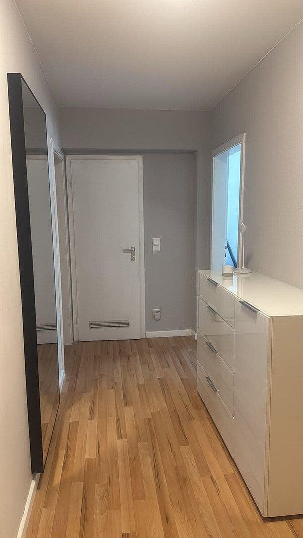 3 bedroom flat to rent, 72 m², Isolanistrasse 18, Köln, North Rhine-Westphalia 3 bedroom flat to rent, 72 m², Isolanistrasse 18, Köln, North Rhine-Westphalia