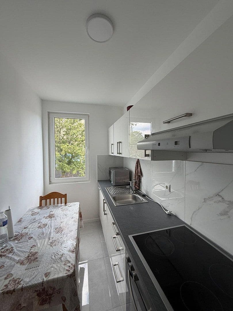 flat to rent, 60 m², Rosenthalstraße 7, Ludwigshafen am Rhein, Rhineland-Palatinate flat to rent, 60 m², Rosenthalstraße 7, Ludwigshafen am Rhein, Rhineland-Palatinate