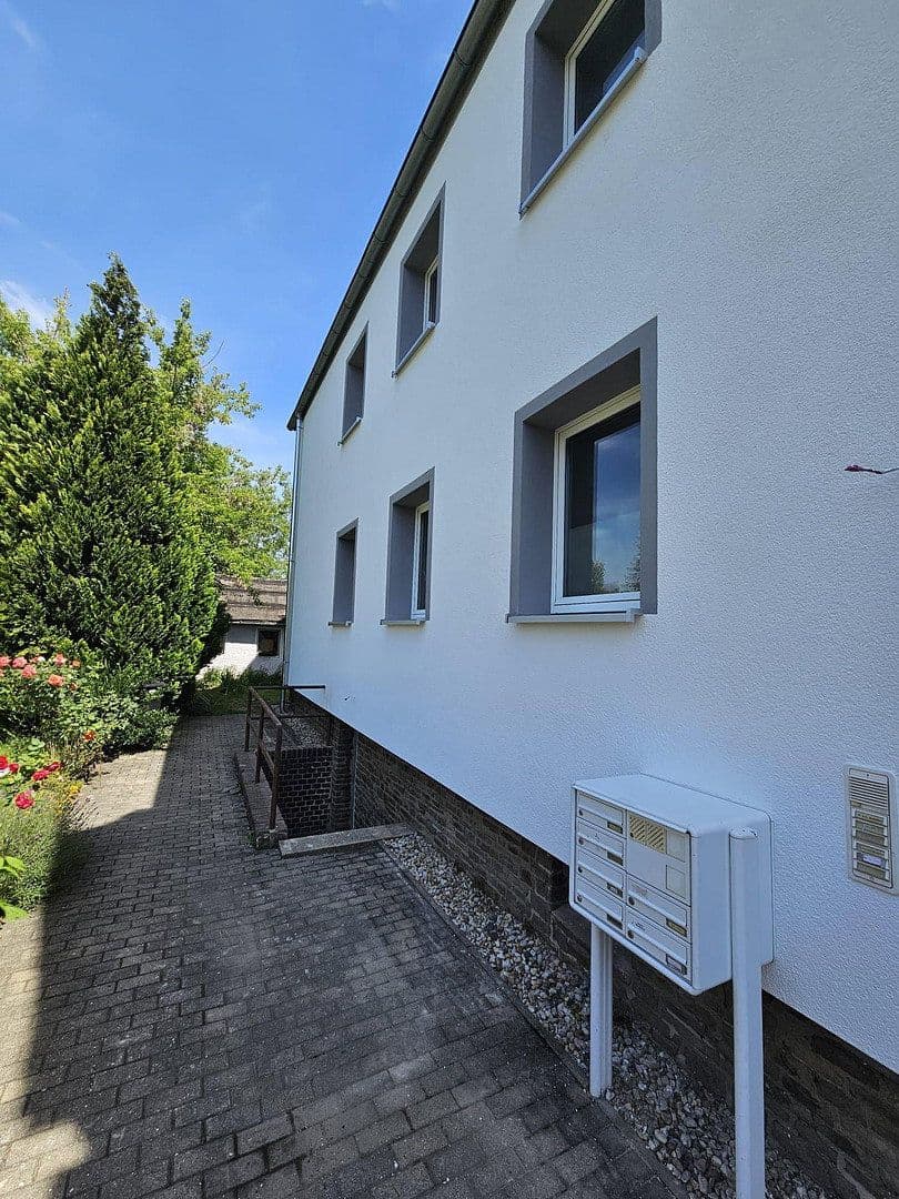 3 bedroom with open-plan kitchen flat to rent, 78 m², Neukieritzsch, Saxony 3 bedroom with open-plan kitchen flat to rent, 78 m², Neukieritzsch, Saxony