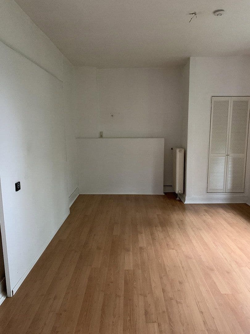 3 bedroom with open-plan kitchen flat to rent, 127 m², Mönchengladbach, North Rhine-Westphalia 3 bedroom with open-plan kitchen flat to rent, 127 m², Mönchengladbach, North Rhine-Westphalia