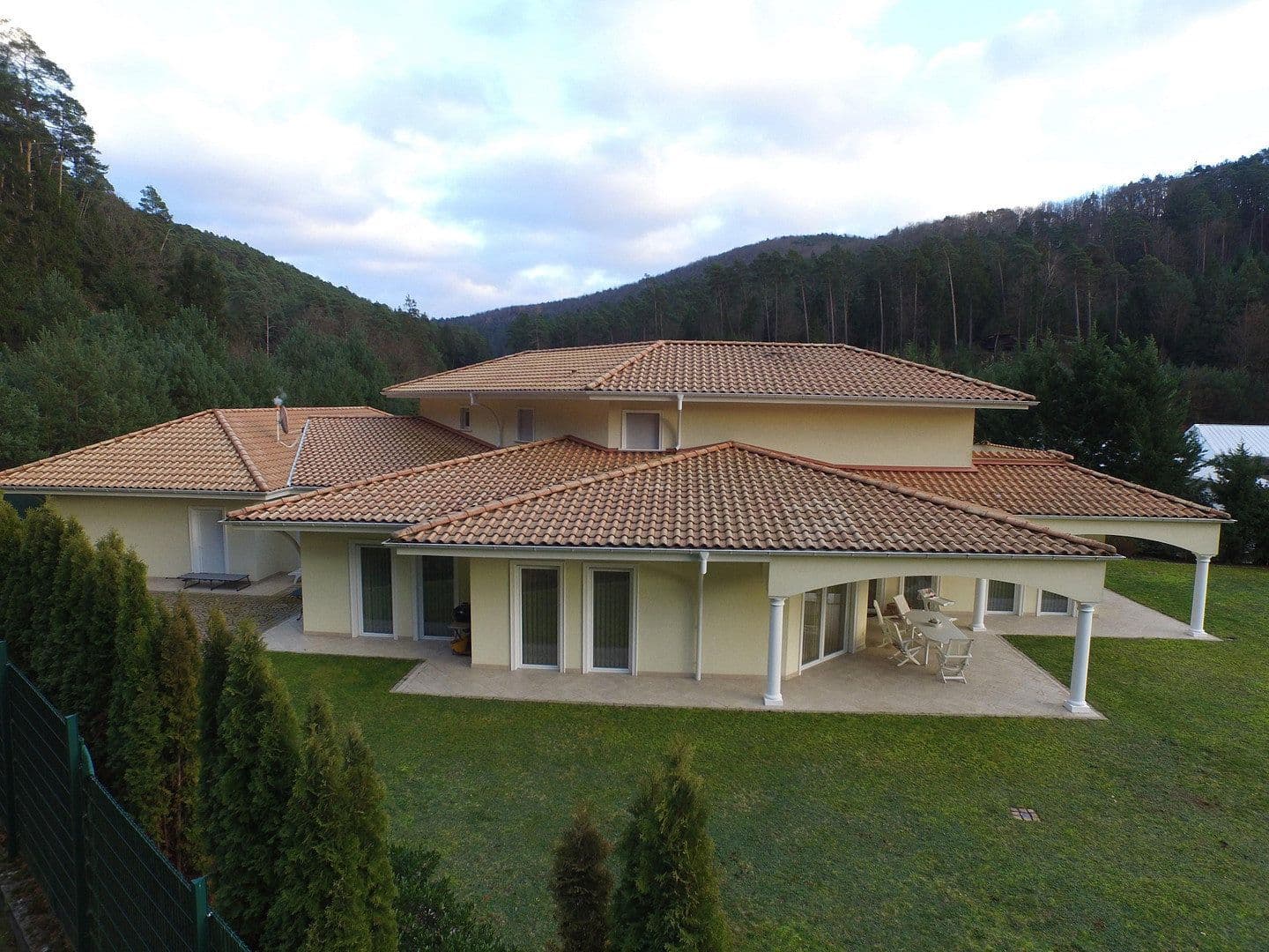 house for sale, 383 m², Gewerbepark Neudahn 1, Nr. 13A, Dahn, Rhineland-Palatinate house for sale, 383 m², Gewerbepark Neudahn 1, Nr. 13A, Dahn, Rhineland-Palatinate