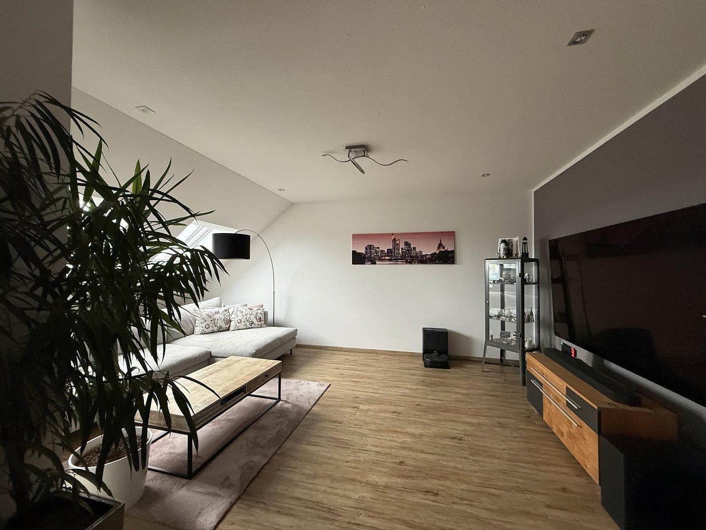 2 bedroom with open-plan kitchen flat for sale, 95 m², Hagenbüchach, Bavaria 2 bedroom with open-plan kitchen flat for sale, 95 m², Hagenbüchach, Bavaria