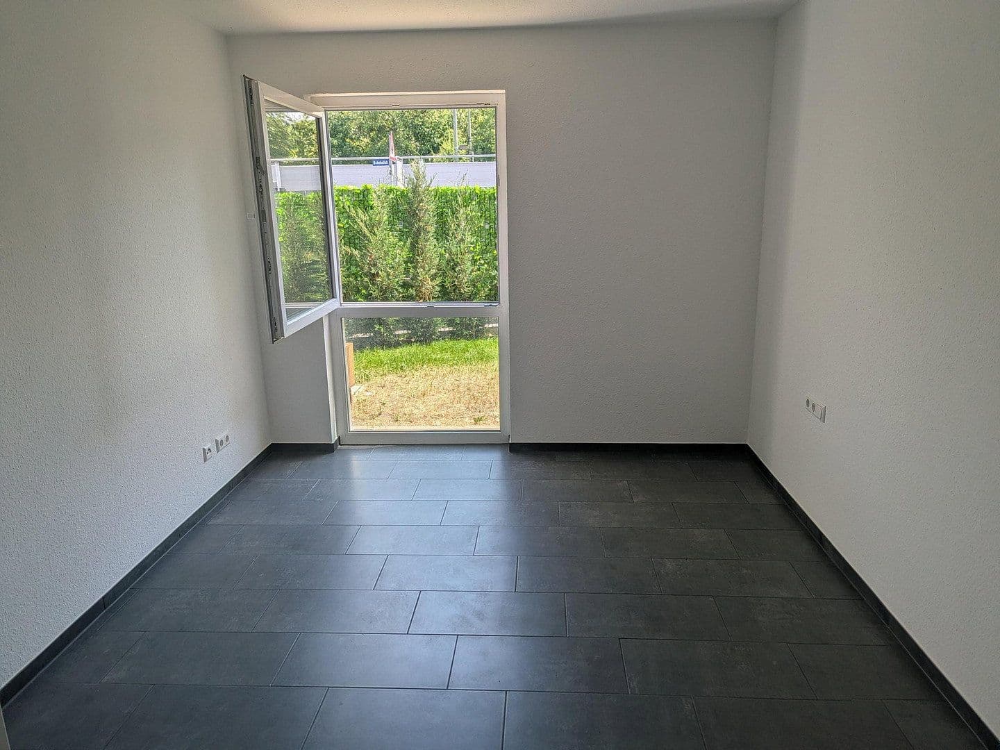 1 bedroom with open-plan kitchen flat to rent, 63 m², Kirchheim am Neckar, Baden-Württemberg 1 bedroom with open-plan kitchen flat to rent, 63 m², Kirchheim am Neckar, Baden-Württemberg
