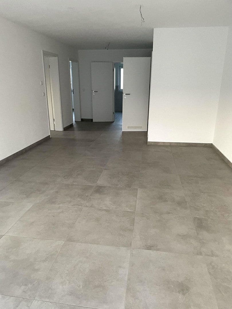 2 bedroom with open-plan kitchen flat to rent, 85 m², Lauffen am Neckar, Baden-Württemberg 2 bedroom with open-plan kitchen flat to rent, 85 m², Lauffen am Neckar, Baden-Württemberg
