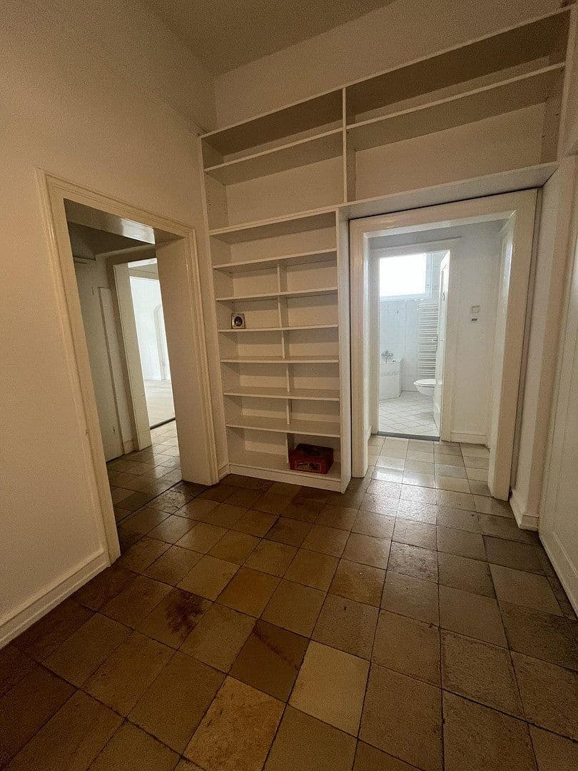 5 bedroom flat to rent, 155 m², Körnerstr.18, Offenbach, Hesse 5 bedroom flat to rent, 155 m², Körnerstr.18, Offenbach, Hesse