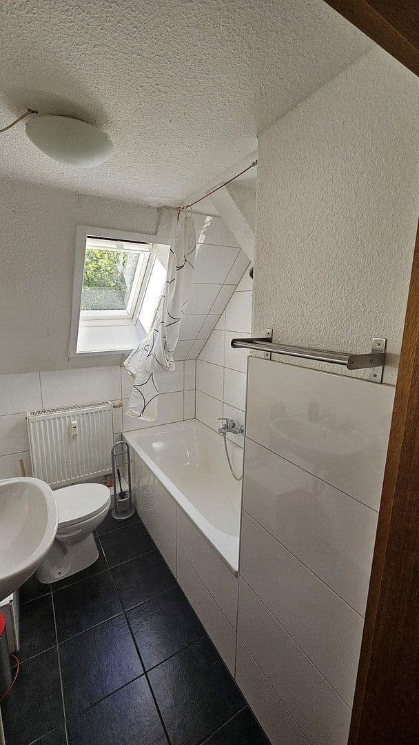 4 bedroom flat to rent, 93 m², Mülheimer Straße 76, Essen, North Rhine-Westphalia 4 bedroom flat to rent, 93 m², Mülheimer Straße 76, Essen, North Rhine-Westphalia