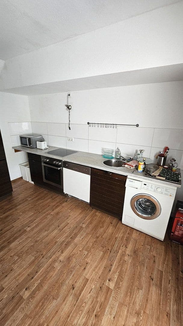 4 bedroom flat to rent, 93 m², Mülheimer Straße 76, Essen, North Rhine-Westphalia 4 bedroom flat to rent, 93 m², Mülheimer Straße 76, Essen, North Rhine-Westphalia