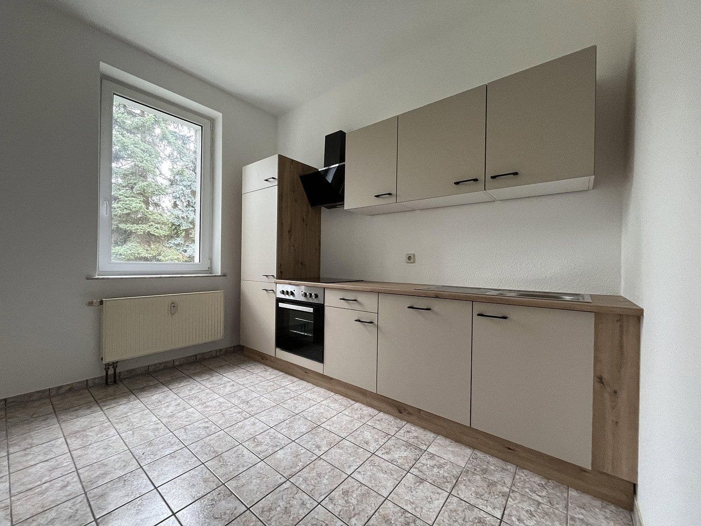 3 bedroom flat to rent, 79 m², Thomas-Mann-Straße 13, Zwickau, Saxony 3 bedroom flat to rent, 79 m², Thomas-Mann-Straße 13, Zwickau, Saxony