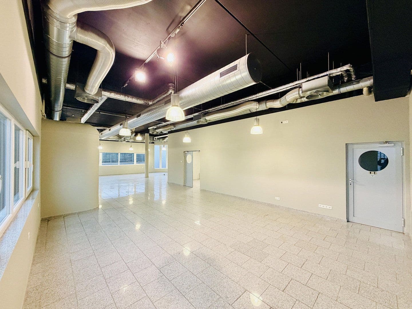 non-residential property to rent, 230 m², Draisstraße 1, Karlsbad, Baden-Württemberg non-residential property to rent, 230 m², Draisstraße 1, Karlsbad, Baden-Württemberg