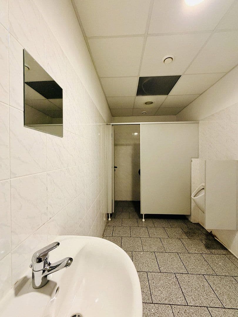 non-residential property to rent, 230 m², Draisstraße 1, Karlsbad, Baden-Württemberg non-residential property to rent, 230 m², Draisstraße 1, Karlsbad, Baden-Württemberg