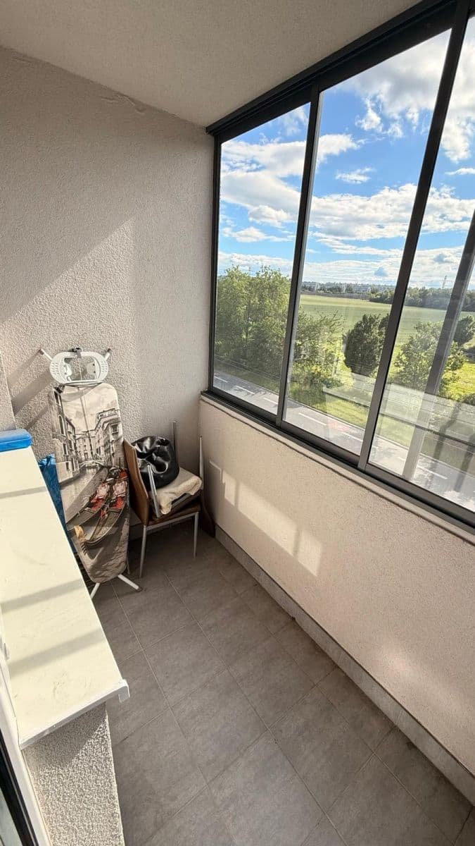 1 bedroom with open-plan kitchen flat to rent, 55 m², Tupolevova, Prague, Prague 1 bedroom with open-plan kitchen flat to rent, 55 m², Tupolevova, Prague, Prague