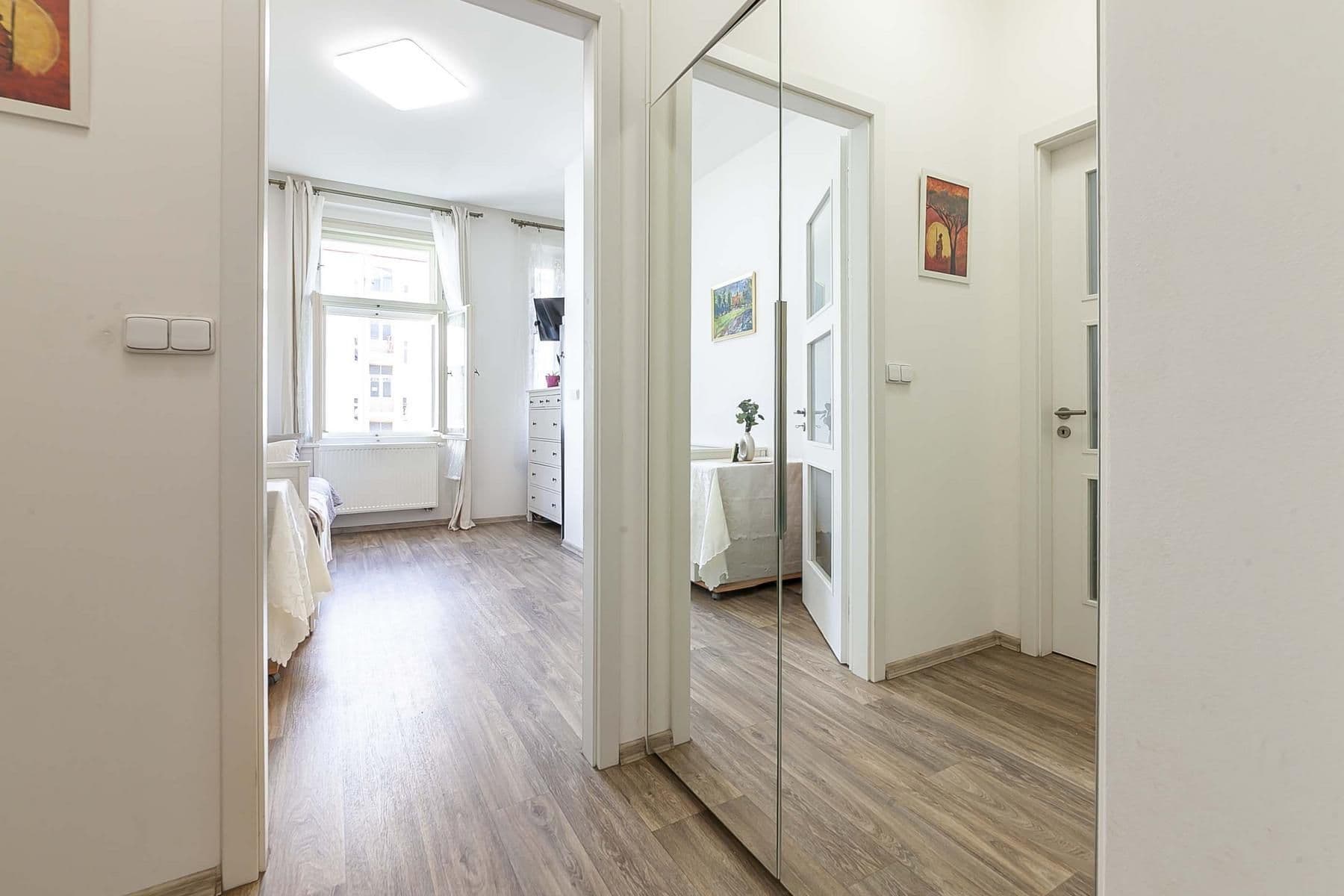 1 bedroom with open-plan kitchen flat for sale, 41 m², Orelská, Prague, Prague 1 bedroom with open-plan kitchen flat for sale, 41 m², Orelská, Prague, Prague