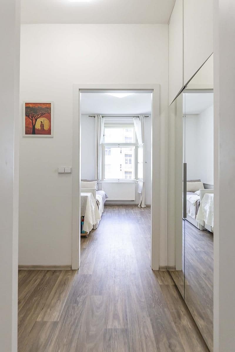 1 bedroom with open-plan kitchen flat for sale, 41 m², Orelská, Prague, Prague 1 bedroom with open-plan kitchen flat for sale, 41 m², Orelská, Prague, Prague