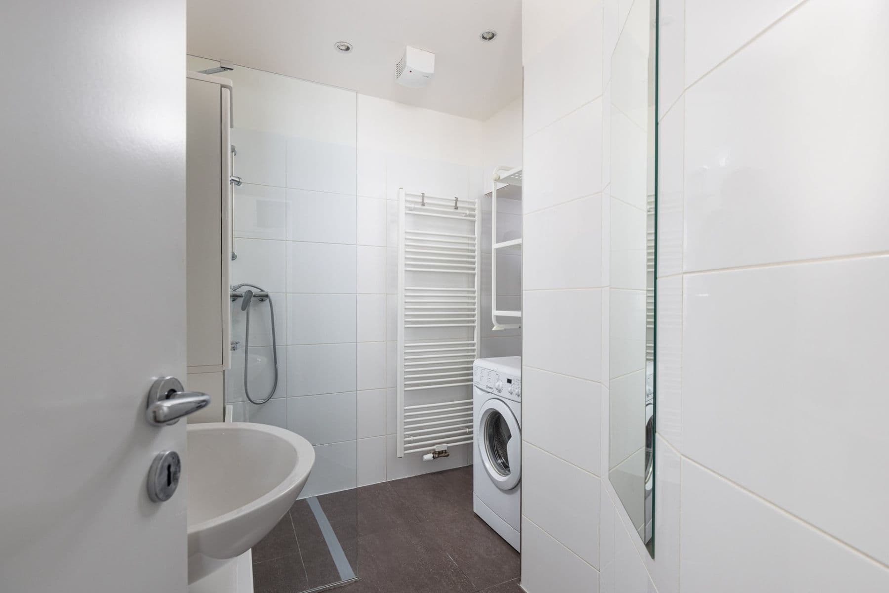 Studio flat to rent, 30 m², Navrátilova, Prague, Prague Studio flat to rent, 30 m², Navrátilova, Prague, Prague
