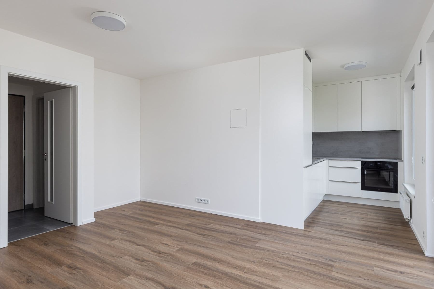 1 bedroom with open-plan kitchen flat to rent, 47 m², Hodkovická, Prague, Prague 1 bedroom with open-plan kitchen flat to rent, 47 m², Hodkovická, Prague, Prague