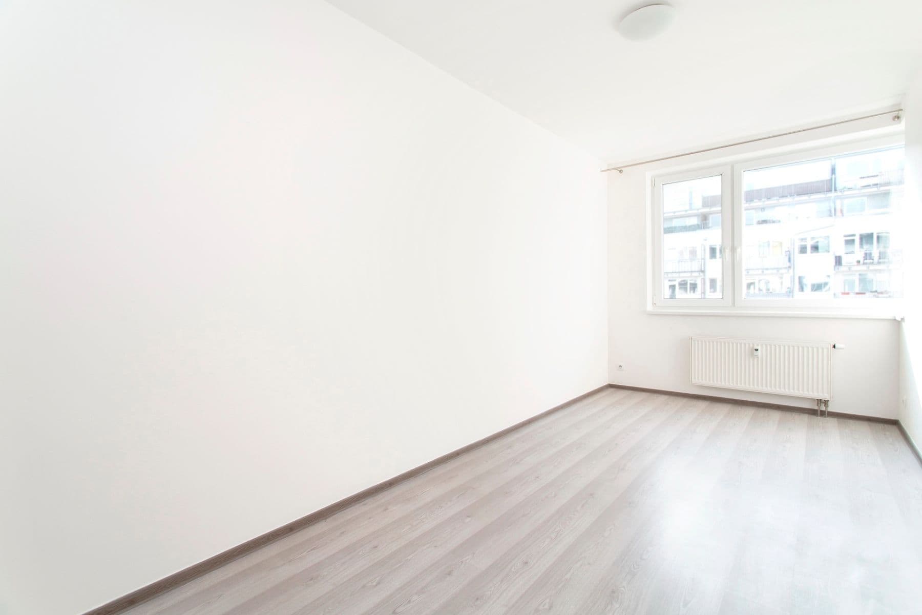 1 bedroom with open-plan kitchen flat to rent, 48 m², Pod Harfou, Prague, Prague 1 bedroom with open-plan kitchen flat to rent, 48 m², Pod Harfou, Prague, Prague