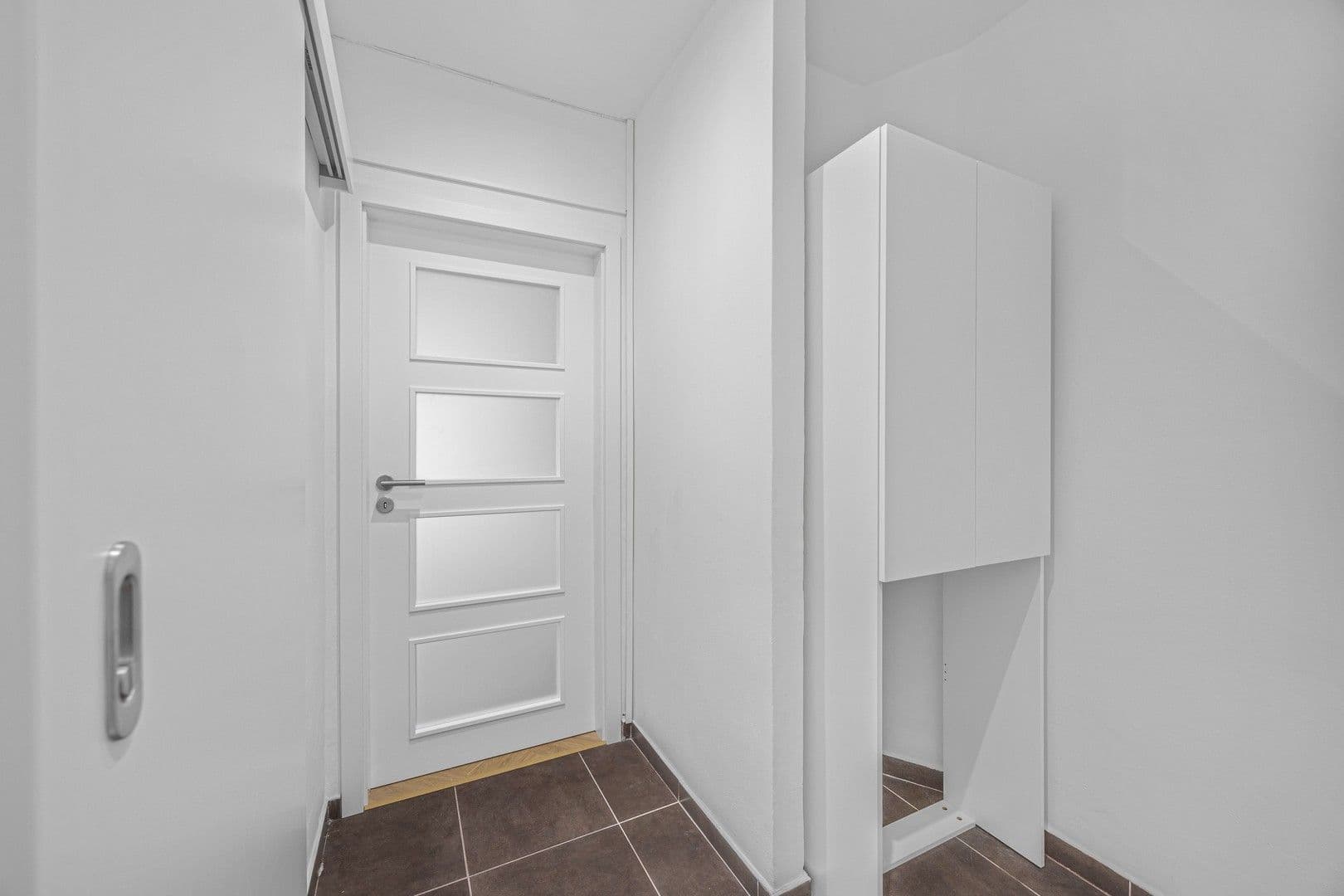 Studio flat to rent, 30 m², Jakutská, Prague, Prague Studio flat to rent, 30 m², Jakutská, Prague, Prague