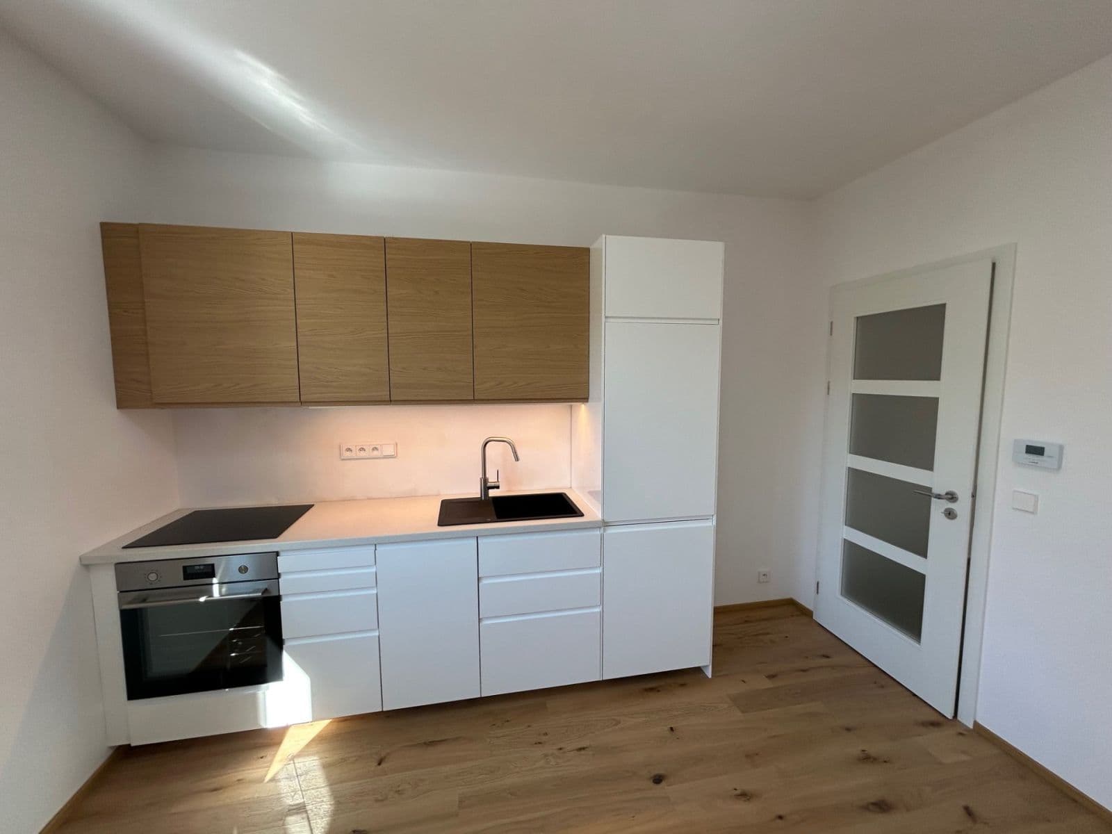 1 bedroom with open-plan kitchen flat to rent, 47 m², Pod Drinopolem, Prague, Prague 1 bedroom with open-plan kitchen flat to rent, 47 m², Pod Drinopolem, Prague, Prague