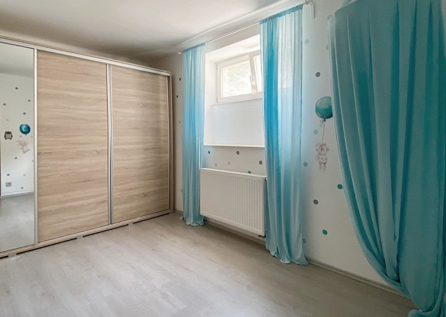 2 bedroom with open-plan kitchen flat to rent, 95 m², U Střešovických hřišť, Prague, Prague 2 bedroom with open-plan kitchen flat to rent, 95 m², U Střešovických hřišť, Prague, Prague