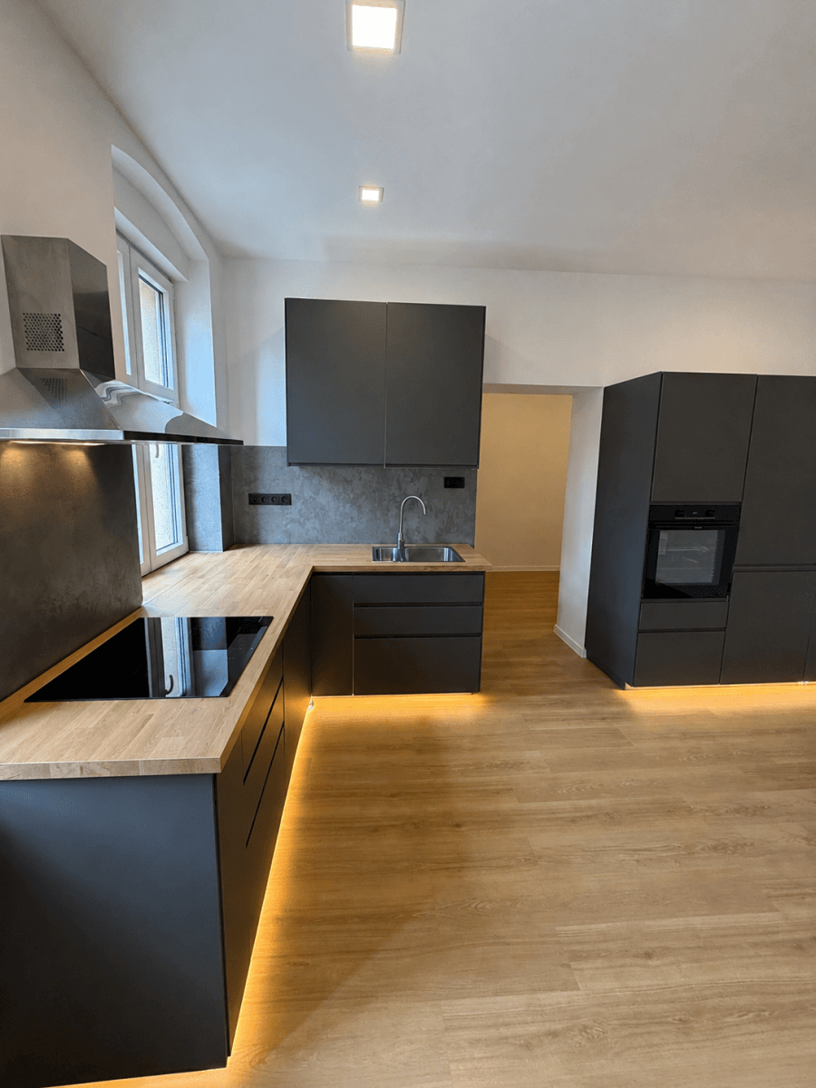 1 bedroom with open-plan kitchen flat for sale, 43 m², Závodu míru, Karlovy Vary, Karlovarský Region 1 bedroom with open-plan kitchen flat for sale, 43 m², Závodu míru, Karlovy Vary, Karlovarský Region