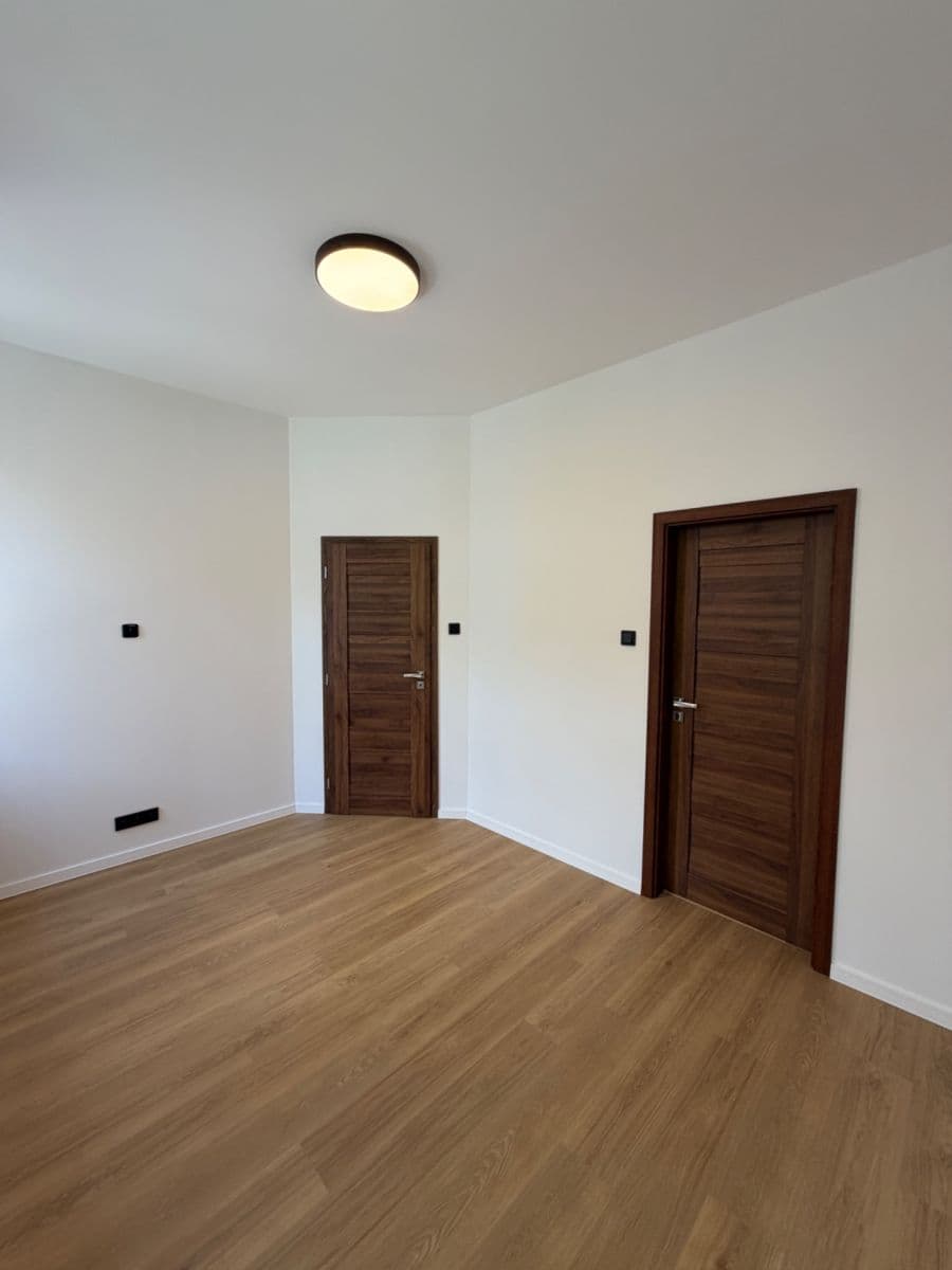 1 bedroom with open-plan kitchen flat for sale, 43 m², Závodu míru, Karlovy Vary, Karlovarský Region 1 bedroom with open-plan kitchen flat for sale, 43 m², Závodu míru, Karlovy Vary, Karlovarský Region