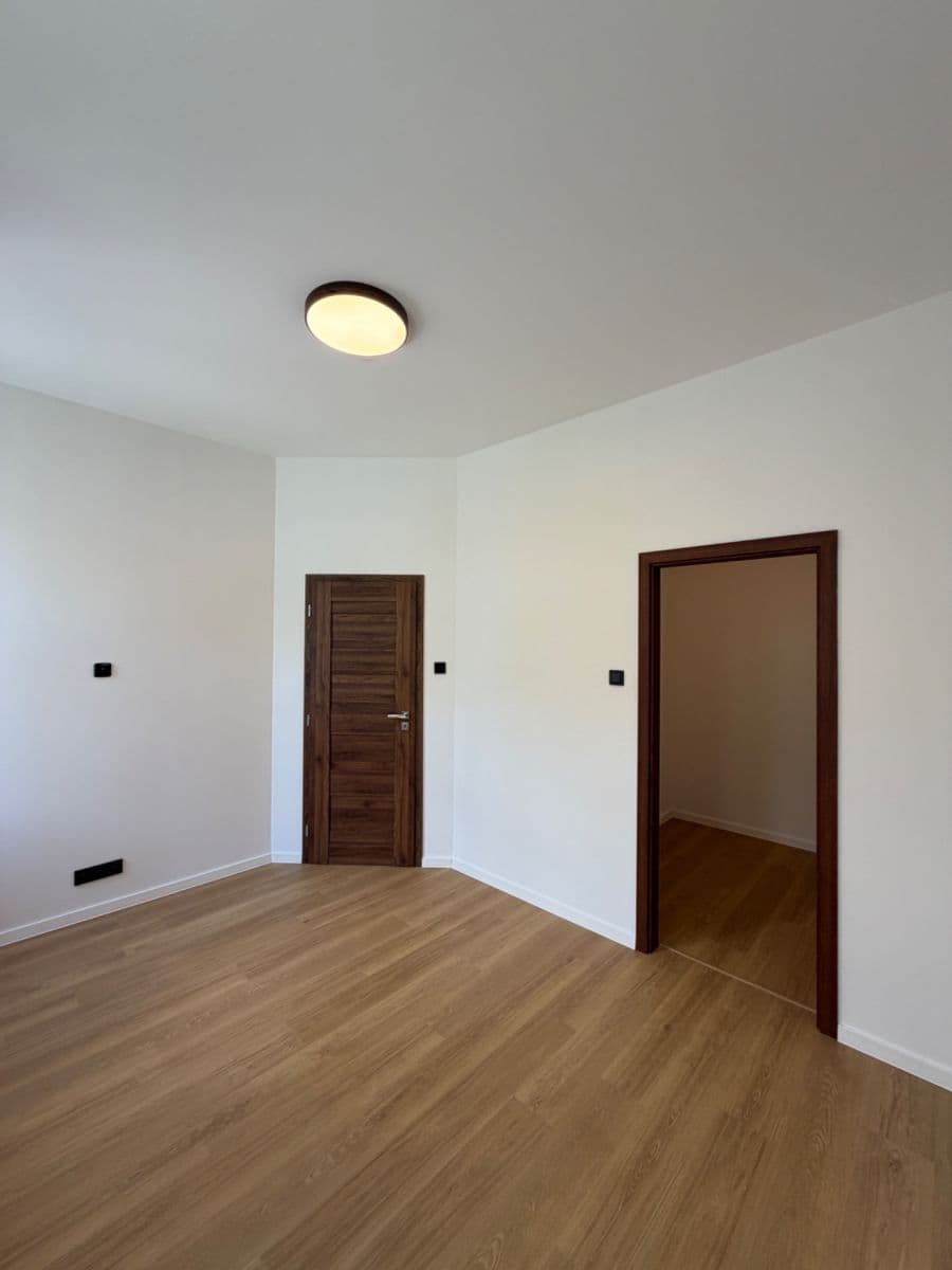 1 bedroom with open-plan kitchen flat for sale, 43 m², Závodu míru, Karlovy Vary, Karlovarský Region 1 bedroom with open-plan kitchen flat for sale, 43 m², Závodu míru, Karlovy Vary, Karlovarský Region