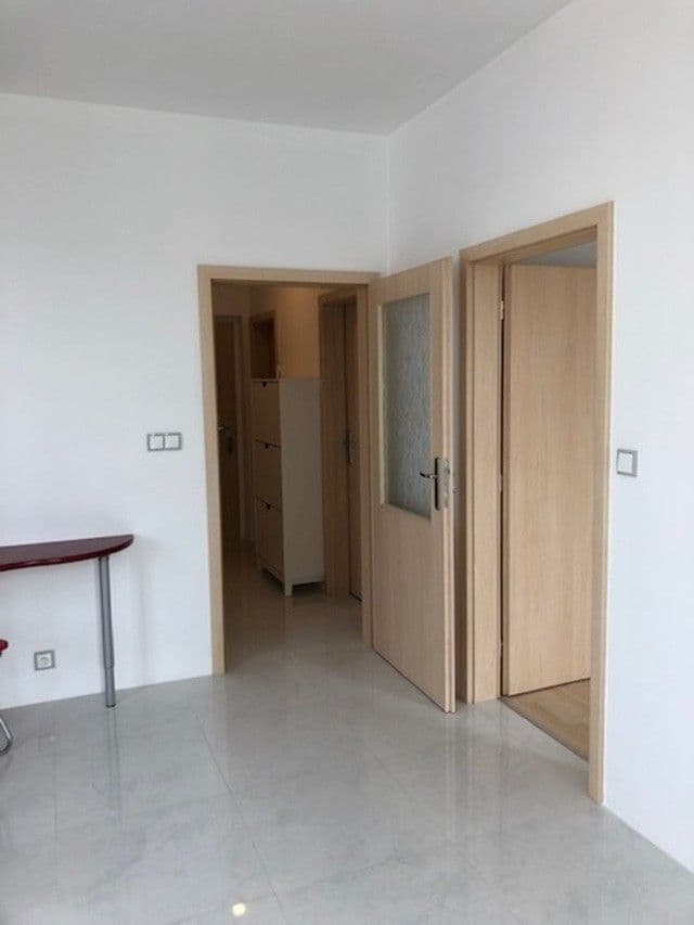 1 bedroom with open-plan kitchen flat to rent, 56 m², Karlovarská, Prague, Prague 1 bedroom with open-plan kitchen flat to rent, 56 m², Karlovarská, Prague, Prague