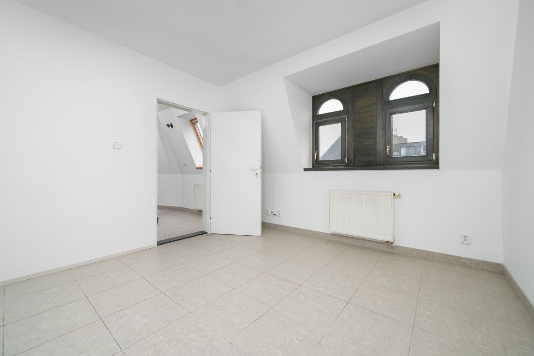 3 bedroom with open-plan kitchen flat for sale, 109 m², Frýdlantská, Liberec, Liberecký Region 3 bedroom with open-plan kitchen flat for sale, 109 m², Frýdlantská, Liberec, Liberecký Region