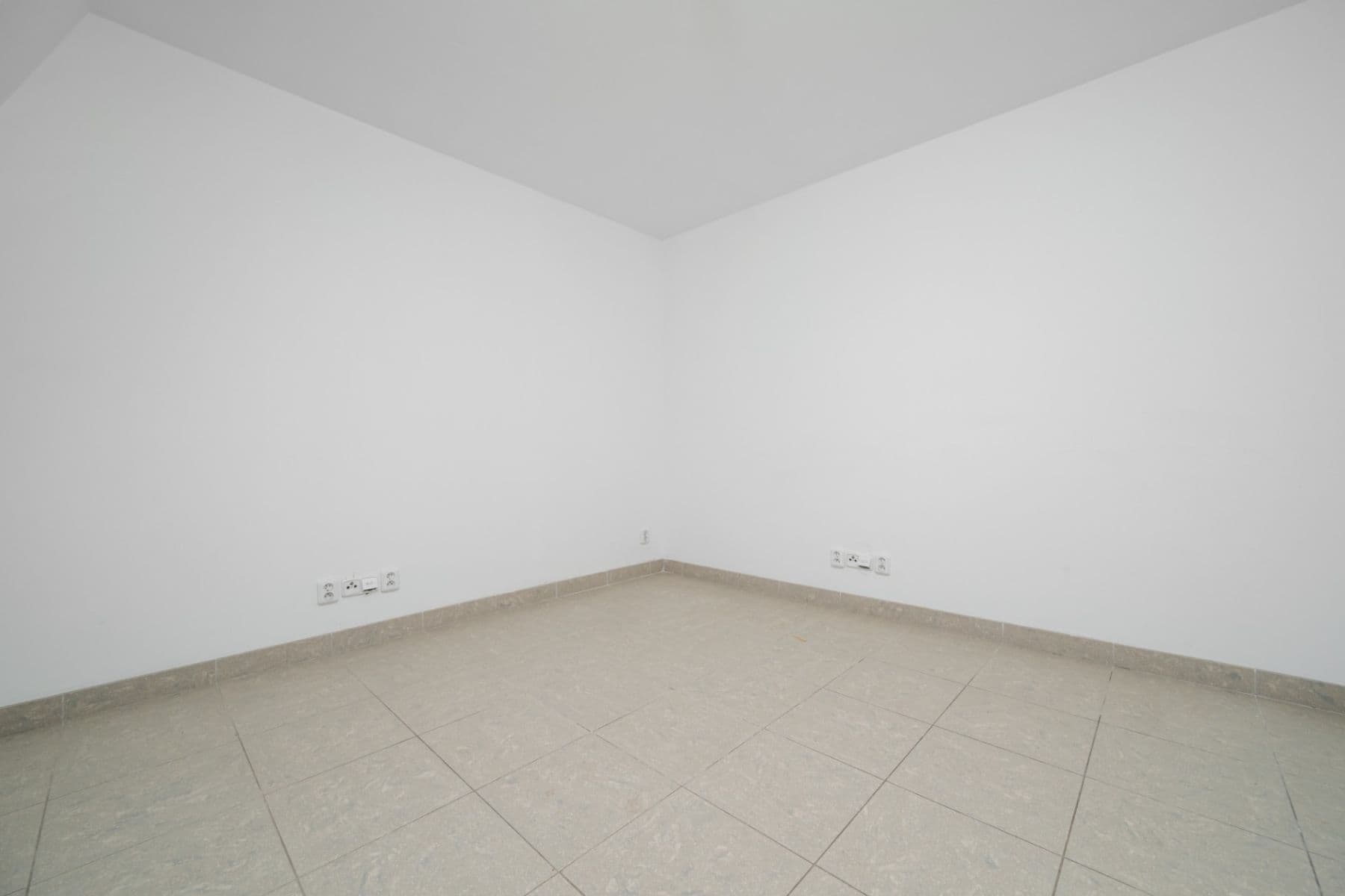 3 bedroom with open-plan kitchen flat for sale, 109 m², Frýdlantská, Liberec, Liberecký Region 3 bedroom with open-plan kitchen flat for sale, 109 m², Frýdlantská, Liberec, Liberecký Region