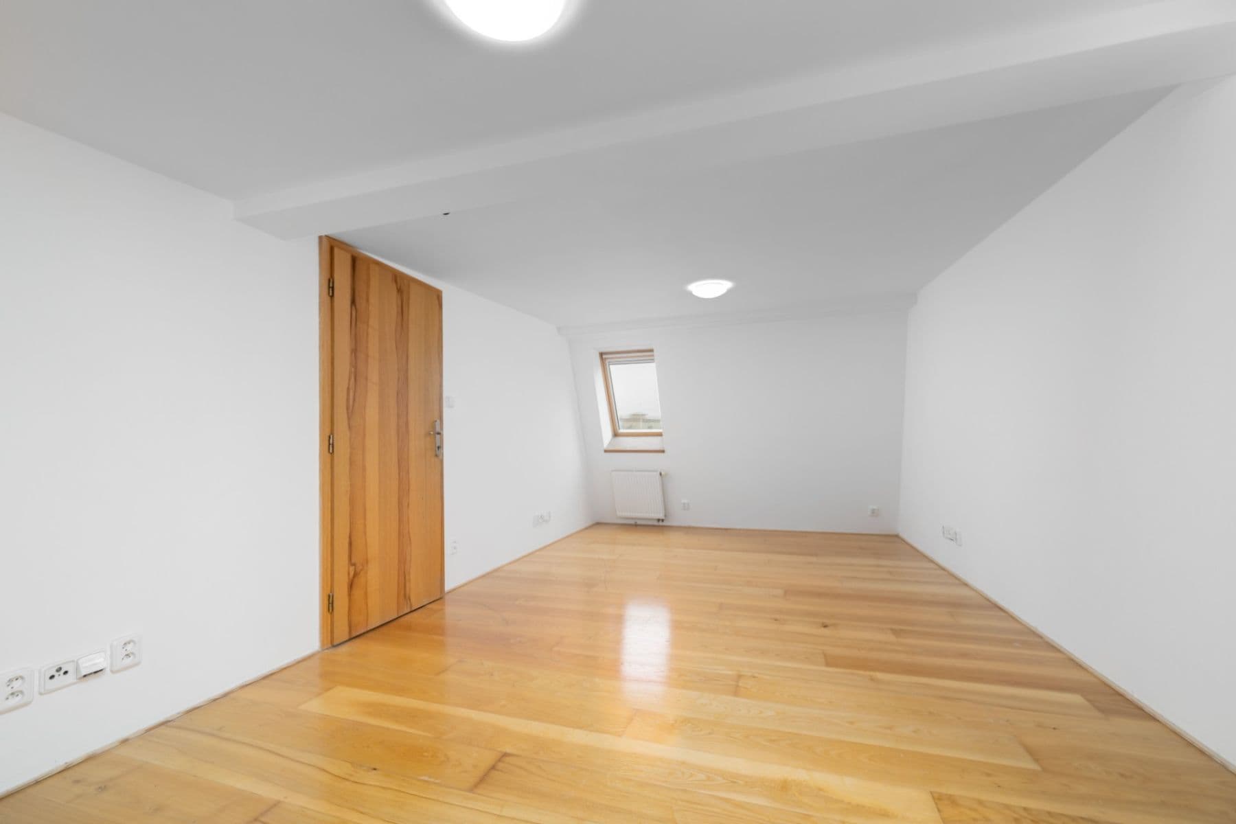 3 bedroom with open-plan kitchen flat for sale, 109 m², Frýdlantská, Liberec, Liberecký Region 3 bedroom with open-plan kitchen flat for sale, 109 m², Frýdlantská, Liberec, Liberecký Region