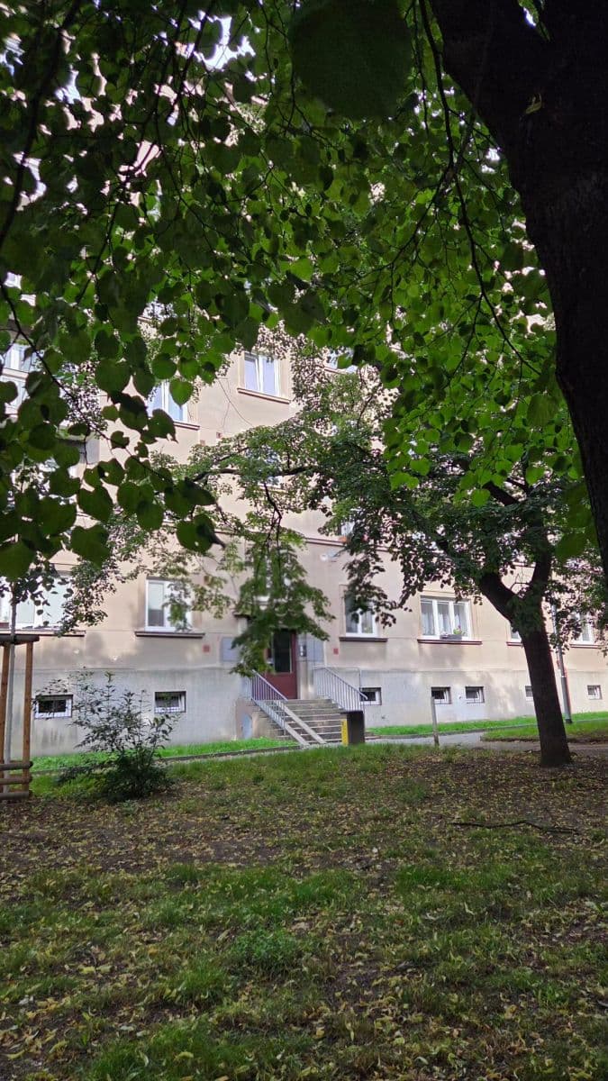 Studio flat to rent, 17 m², Jerevanská, Prague, Prague Studio flat to rent, 17 m², Jerevanská, Prague, Prague