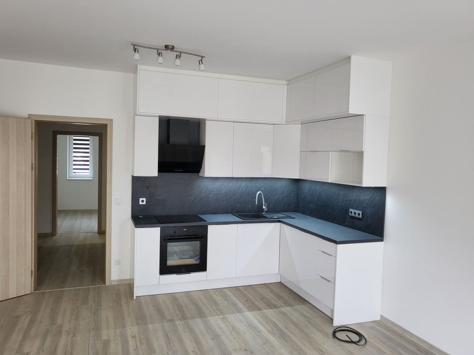 1 bedroom with open-plan kitchen flat to rent, 59 m², Na Baranovci, Ostrava, Moravskoslezský Region 1 bedroom with open-plan kitchen flat to rent, 59 m², Na Baranovci, Ostrava, Moravskoslezský Region