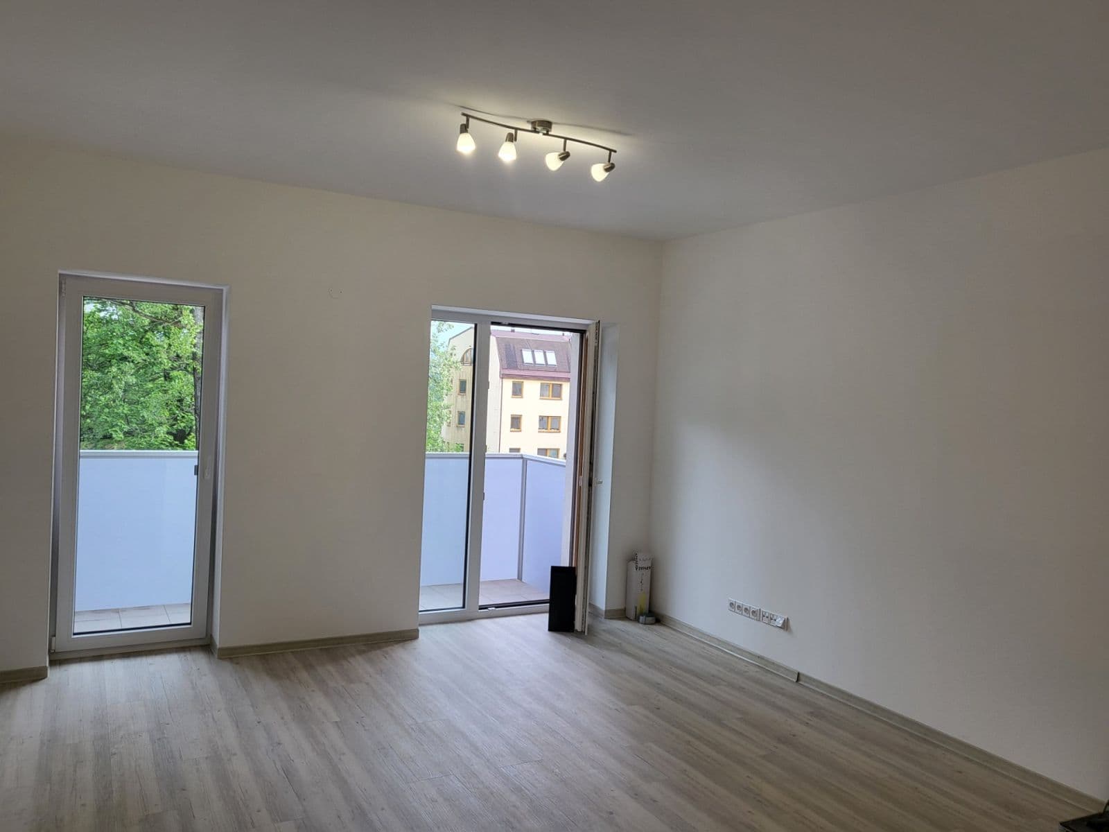 1 bedroom with open-plan kitchen flat to rent, 59 m², Na Baranovci, Ostrava, Moravskoslezský Region 1 bedroom with open-plan kitchen flat to rent, 59 m², Na Baranovci, Ostrava, Moravskoslezský Region