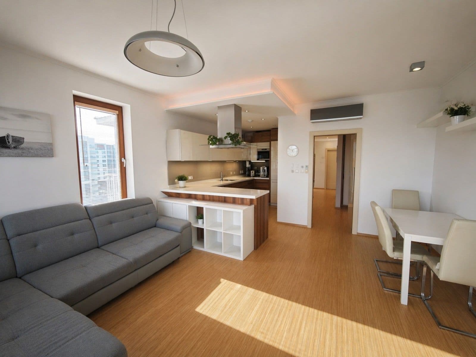 2 bedroom with open-plan kitchen flat to rent, 86 m², Nad Smetankou, Prague, Prague 2 bedroom with open-plan kitchen flat to rent, 86 m², Nad Smetankou, Prague, Prague