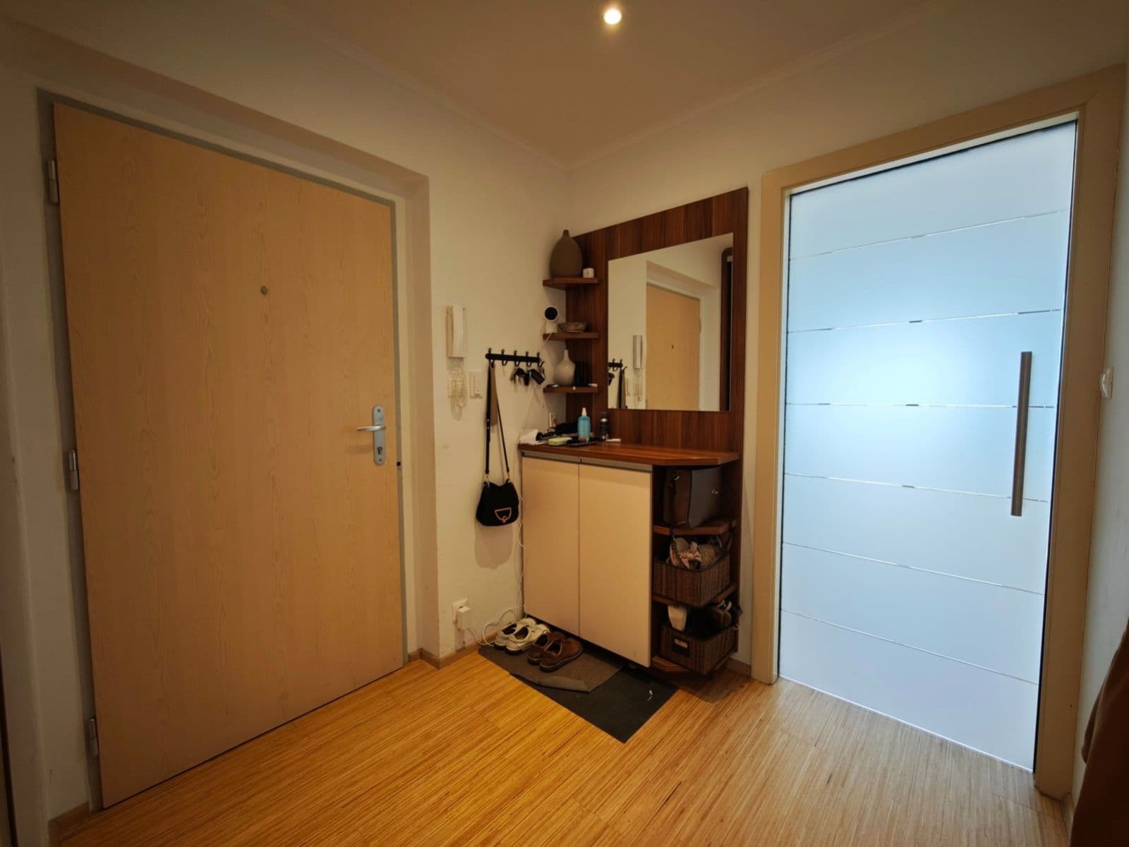 2 bedroom with open-plan kitchen flat to rent, 86 m², Nad Smetankou, Prague, Prague 2 bedroom with open-plan kitchen flat to rent, 86 m², Nad Smetankou, Prague, Prague