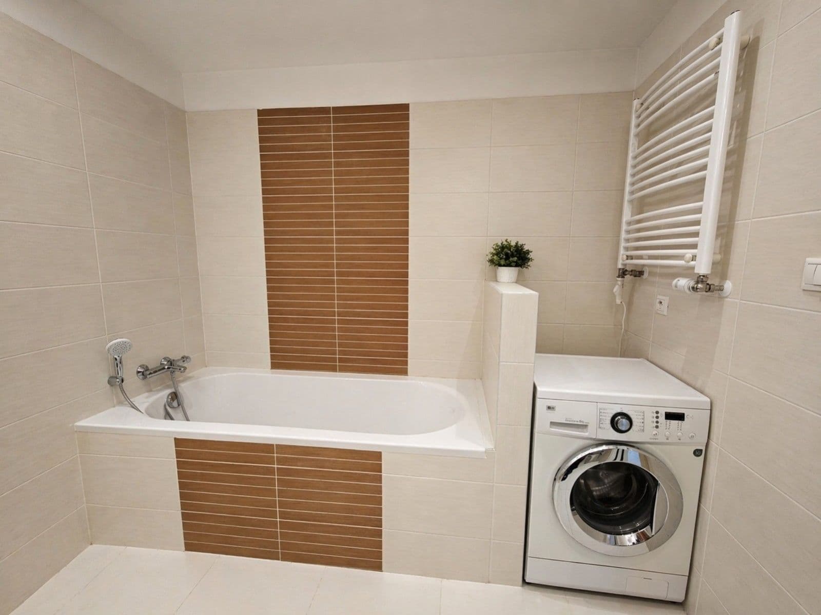 2 bedroom with open-plan kitchen flat to rent, 86 m², Nad Smetankou, Prague, Prague 2 bedroom with open-plan kitchen flat to rent, 86 m², Nad Smetankou, Prague, Prague