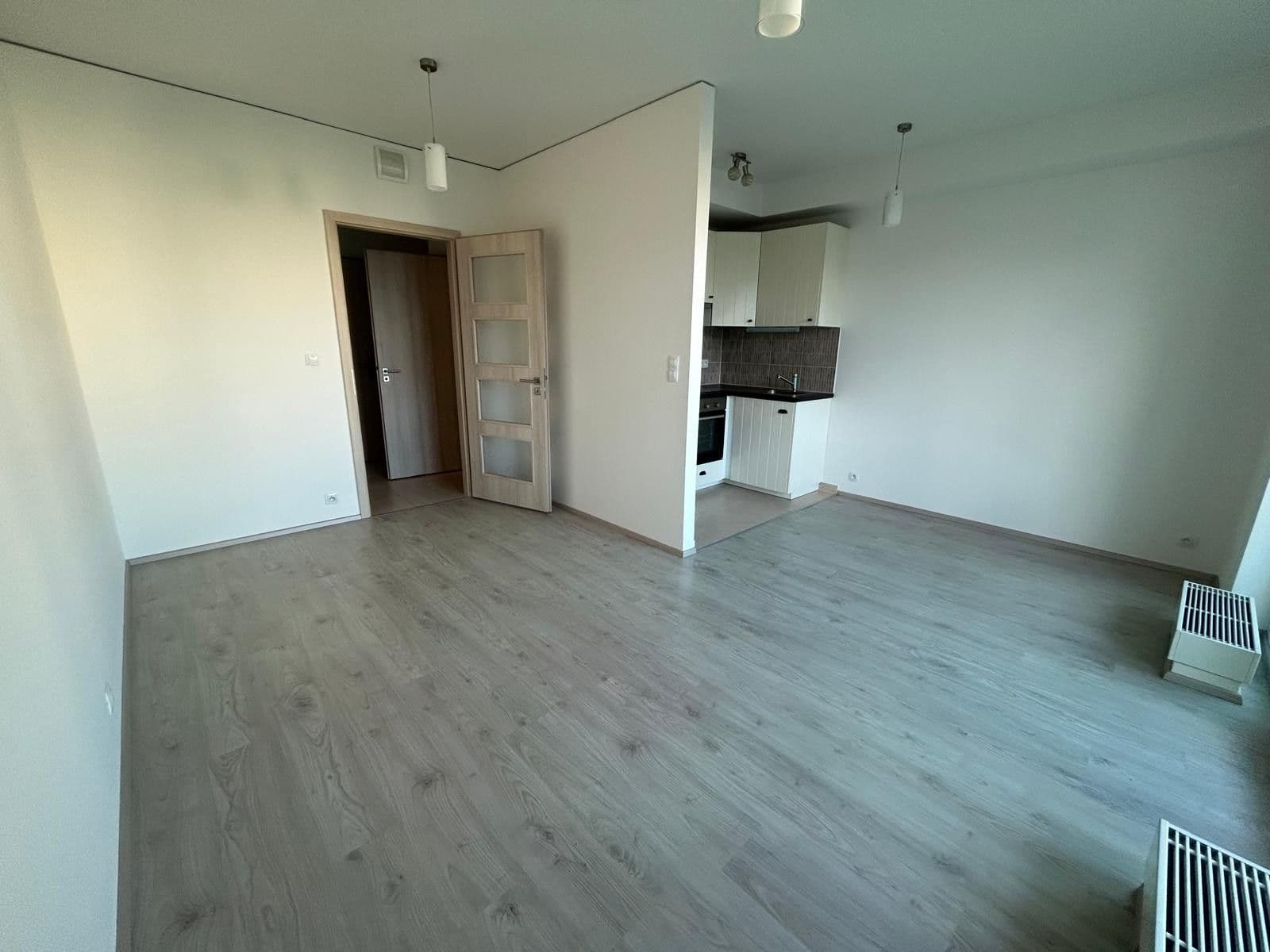 1 bedroom with open-plan kitchen flat to rent, 42 m², Chlebovická, Prague, Prague 1 bedroom with open-plan kitchen flat to rent, 42 m², Chlebovická, Prague, Prague