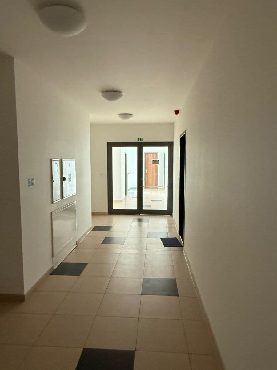 1 bedroom with open-plan kitchen flat to rent, 42 m², Chlebovická, Prague, Prague 1 bedroom with open-plan kitchen flat to rent, 42 m², Chlebovická, Prague, Prague