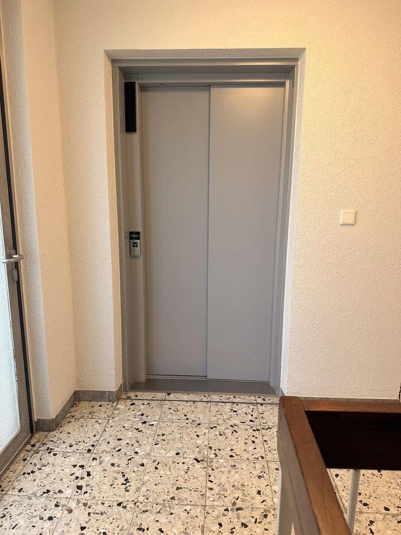 Studio flat to rent, 41 m², Max Planck Str. 13, Neufahr bei Freising, Bavaria Studio flat to rent, 41 m², Max Planck Str. 13, Neufahr bei Freising, Bavaria