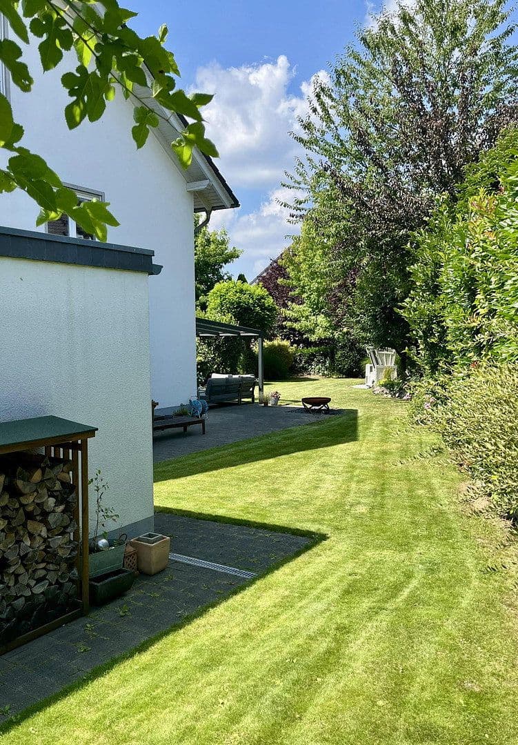 house for sale, 175 m², Hennef (Sieg), North Rhine-Westphalia house for sale, 175 m², Hennef (Sieg), North Rhine-Westphalia