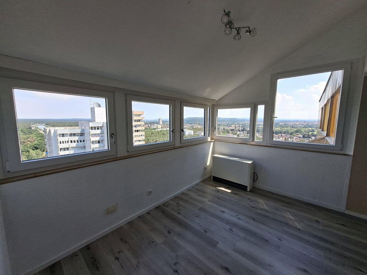 4 bedroom flat to rent, 108 m², Am Europakanal 38, Erlangen, Bavaria 4 bedroom flat to rent, 108 m², Am Europakanal 38, Erlangen, Bavaria