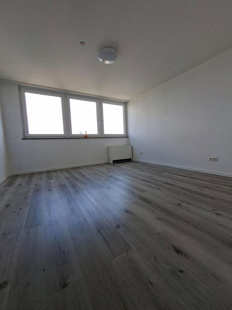 4 bedroom flat to rent, 108 m², Am Europakanal 38, Erlangen, Bavaria 4 bedroom flat to rent, 108 m², Am Europakanal 38, Erlangen, Bavaria