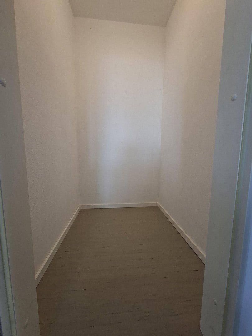 4 bedroom flat to rent, 108 m², Am Europakanal 38, Erlangen, Bavaria 4 bedroom flat to rent, 108 m², Am Europakanal 38, Erlangen, Bavaria