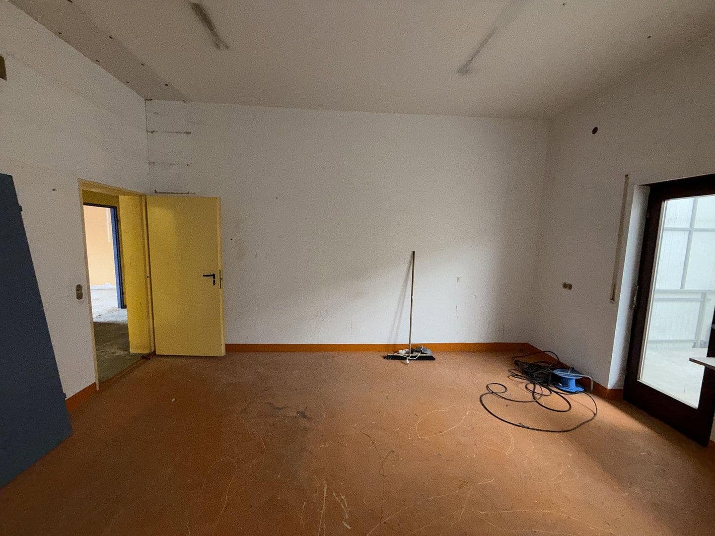 non-residential property to rent, 230 m², Fellbach, Baden-Württemberg non-residential property to rent, 230 m², Fellbach, Baden-Württemberg