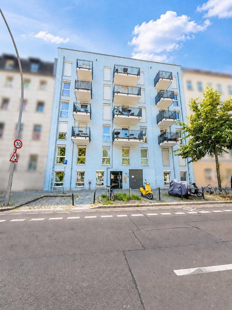 3 bedroom flat for sale, 72 m², Gürtelstr., Berlin, Berlin 3 bedroom flat for sale, 72 m², Gürtelstr., Berlin, Berlin