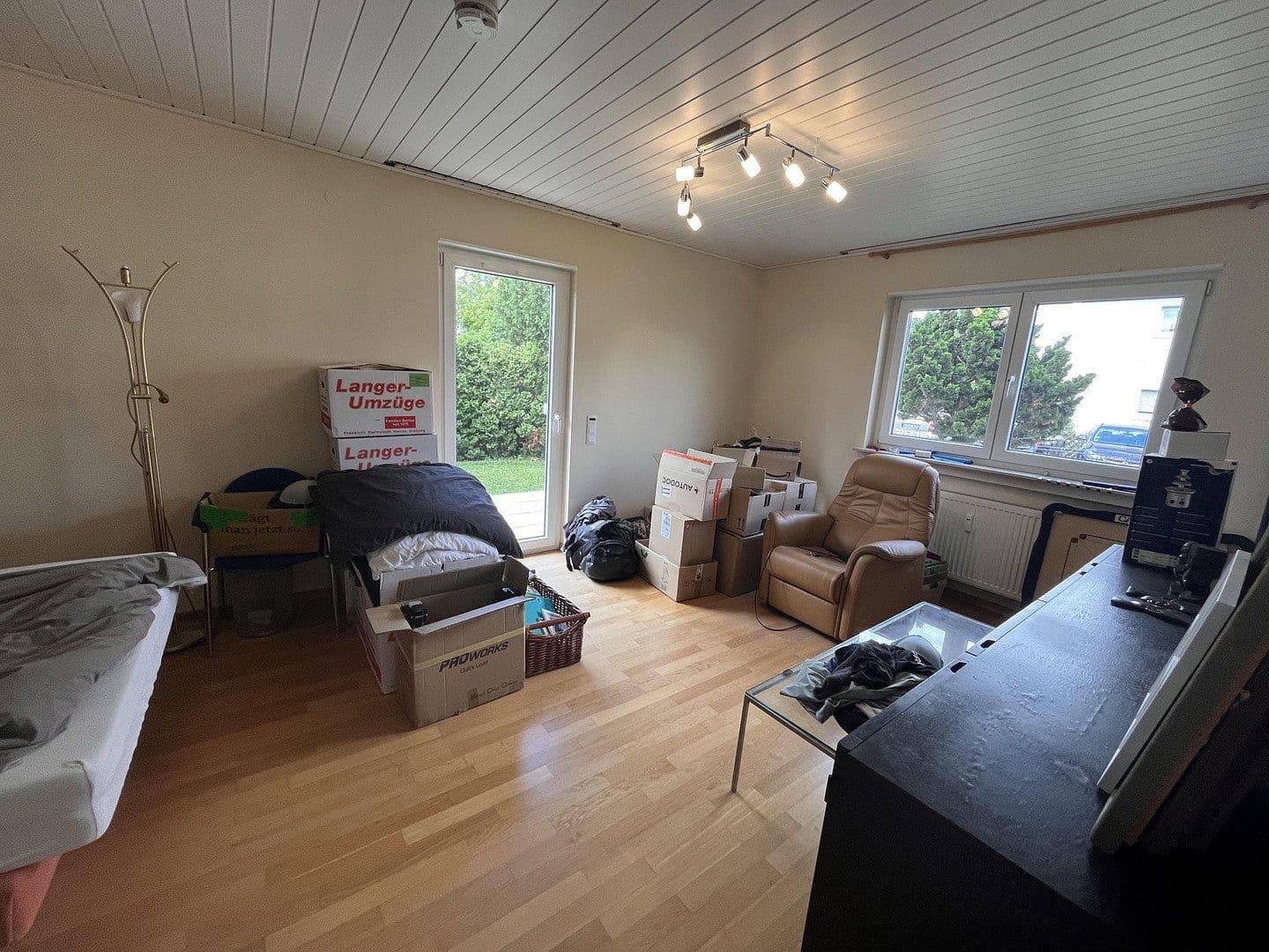 2 bedroom with open-plan kitchen flat to rent, 135 m², Messel, Hesse 2 bedroom with open-plan kitchen flat to rent, 135 m², Messel, Hesse