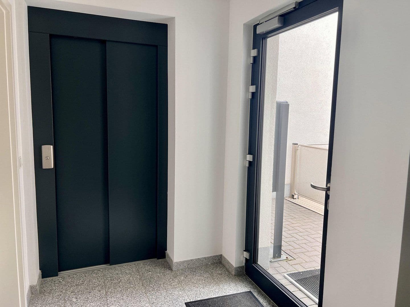 2 bedroom flat to rent, 60 m², Siegburg, North Rhine-Westphalia 2 bedroom flat to rent, 60 m², Siegburg, North Rhine-Westphalia