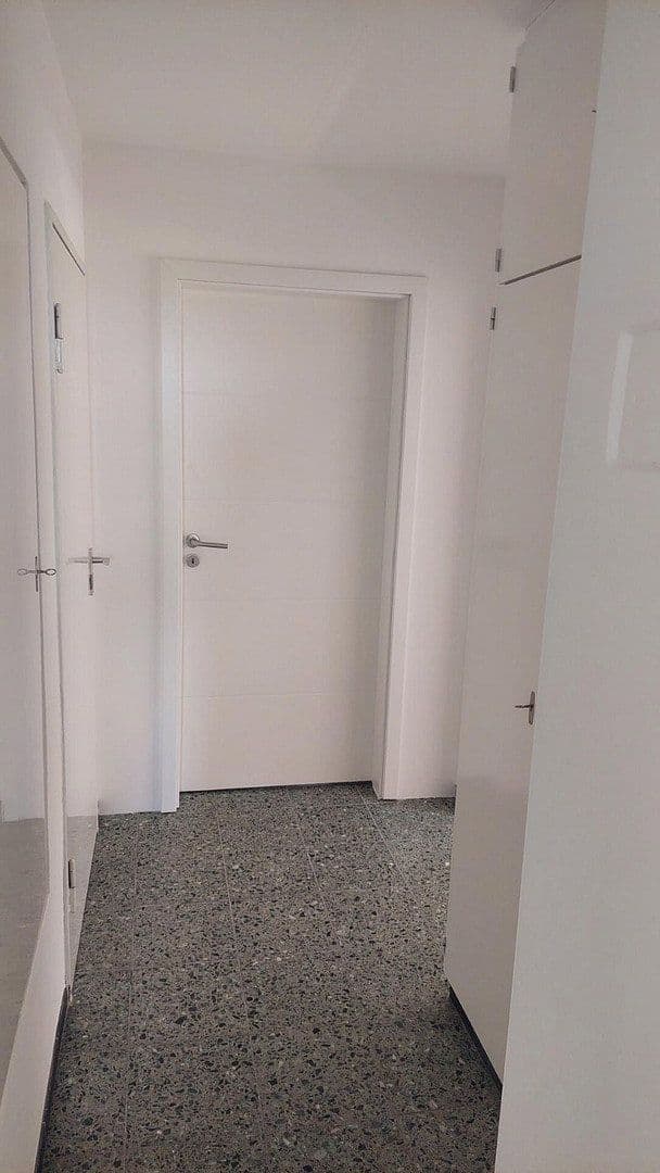 1 bedroom with open-plan kitchen flat to rent, 56 m², Reutlingen, Baden-Württemberg 1 bedroom with open-plan kitchen flat to rent, 56 m², Reutlingen, Baden-Württemberg